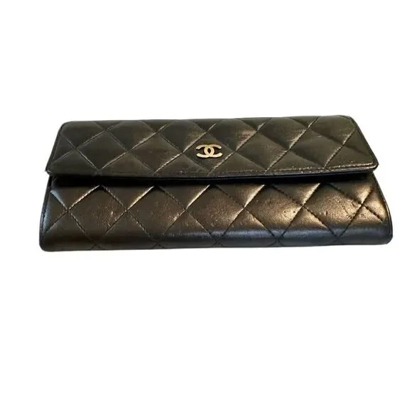 Chanel Black Quilted Leather Wallet